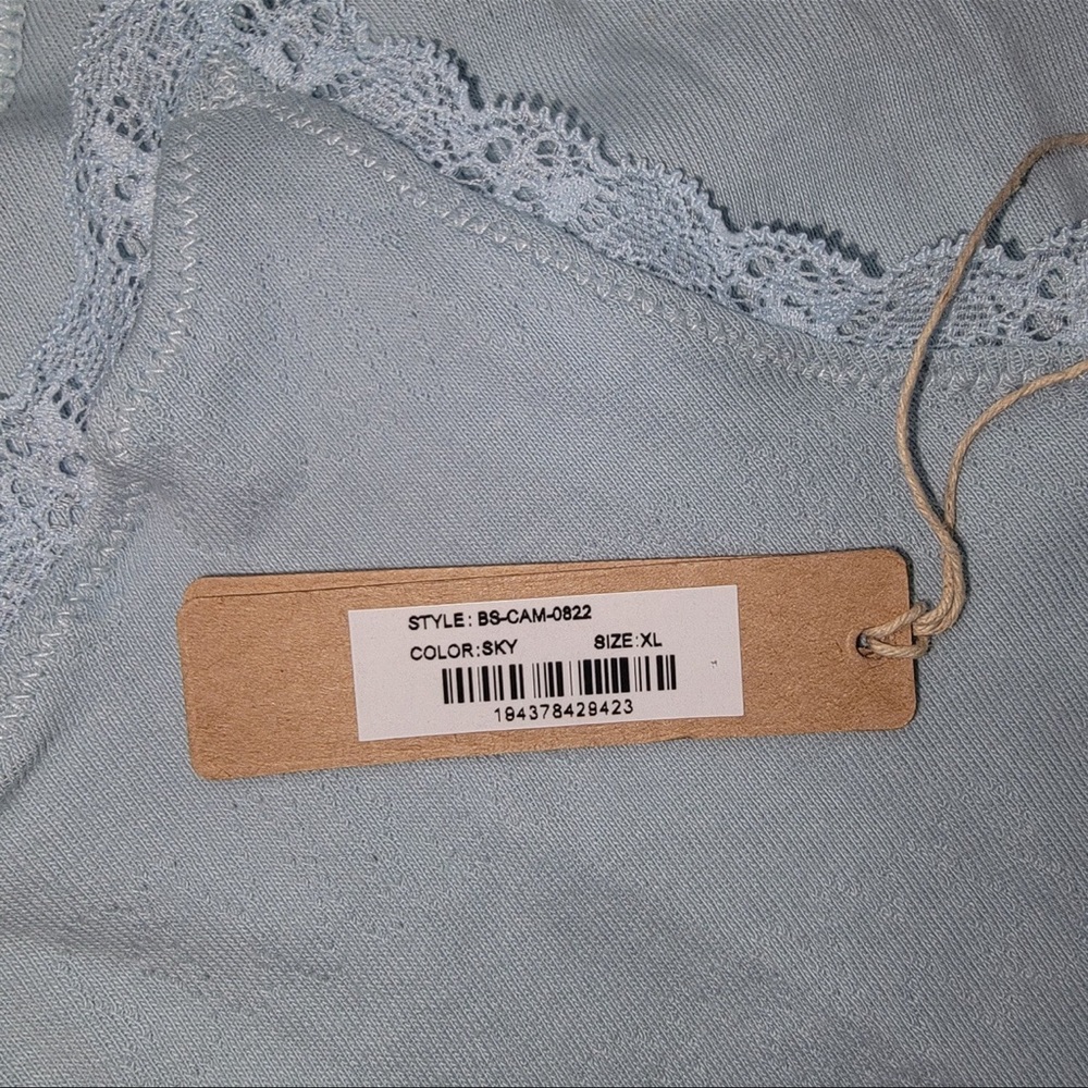 Skims 2XL Cami Bodysuit NWT Sky Blue Lace Trim Soft Minimal - Picture 4 of 4